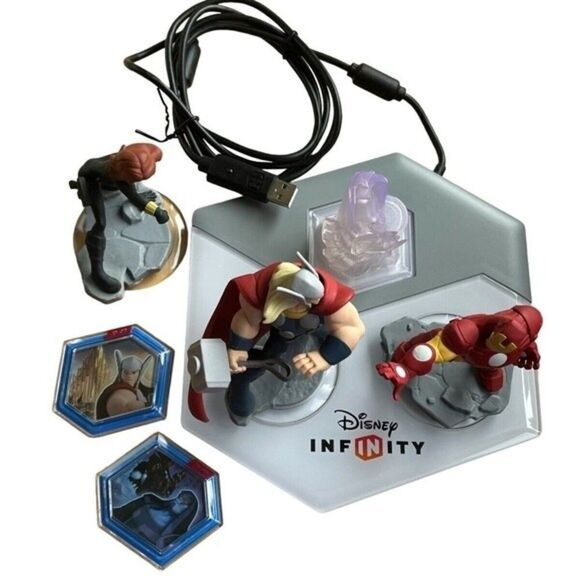 Disney Infinity -- 2.0 Edition (Nintendo Wii U, 2014) With Portal, 3 Characters - Picture 11 of 14